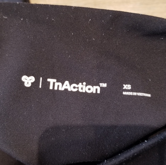 TNA, yoga pants, size XS, Some Pilling. - Picture 2 of 4